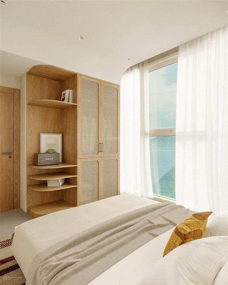 Bán căn hộ 2pn/60m2 tầng cao view trực diện biển tại libera nha trang giá hđ 4.8 tỷ.  0919 733 ***