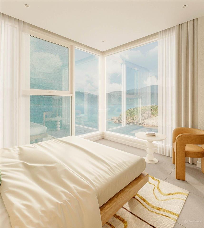 Bán căn hộ 2pn/60m2 tầng cao view trực diện biển tại libera nha trang giá hđ 4.8 tỷ.  0919 733 ***