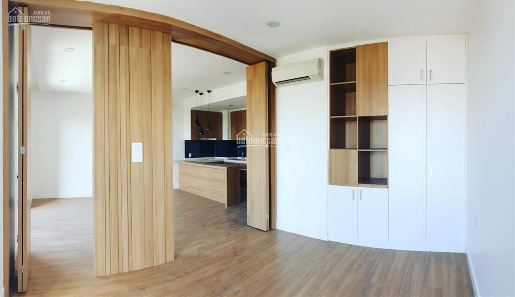 Bán căn officetel republic plaza tại cộng hòa  tân bình 50m2 giá 2,5 tỷ, view hồ bơi. 0919 733 ***