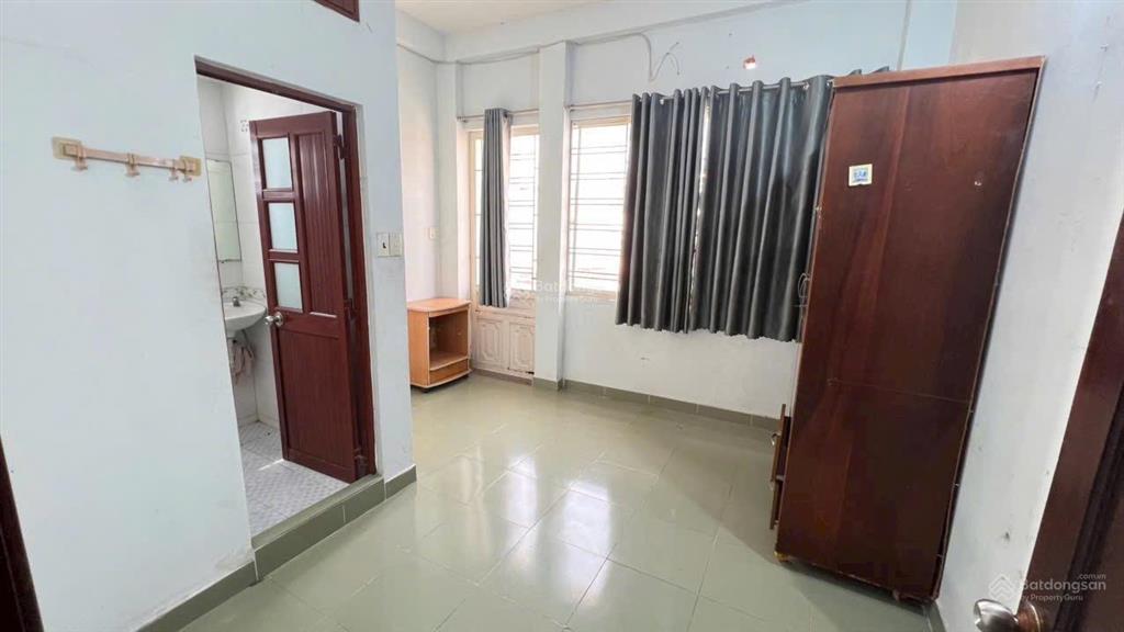 14 triệu  nhà nguyễn sơn 4 tấm, có 5pn, gần thoại ngọc hầu.