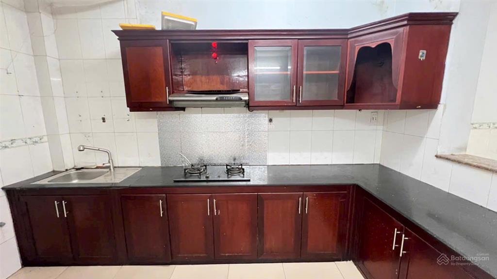 14 triệu  nhà nguyễn sơn 4 tấm, có 5pn, gần thoại ngọc hầu.