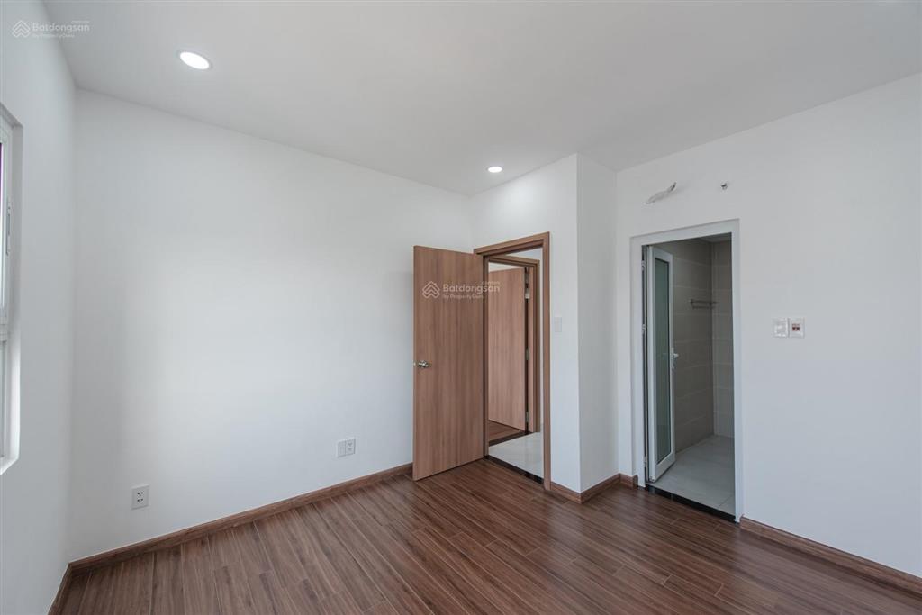 Conic boulevard  hàng hiếm căn 2pn 84 m2 tầng cao view công viên & sông chợ đệm cực đẹp.