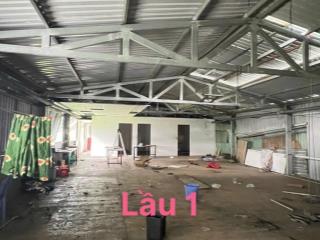Kho xưởng 640m2 sử dụng linh đông nền epoxy giá tốt