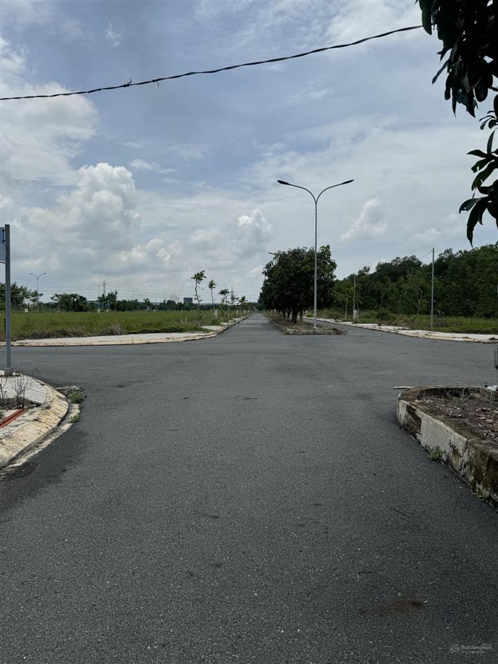 Cần bận nền kdc làng sen, block g giá 1 tỷ 330 triệu, đã có sổ, 5x 17