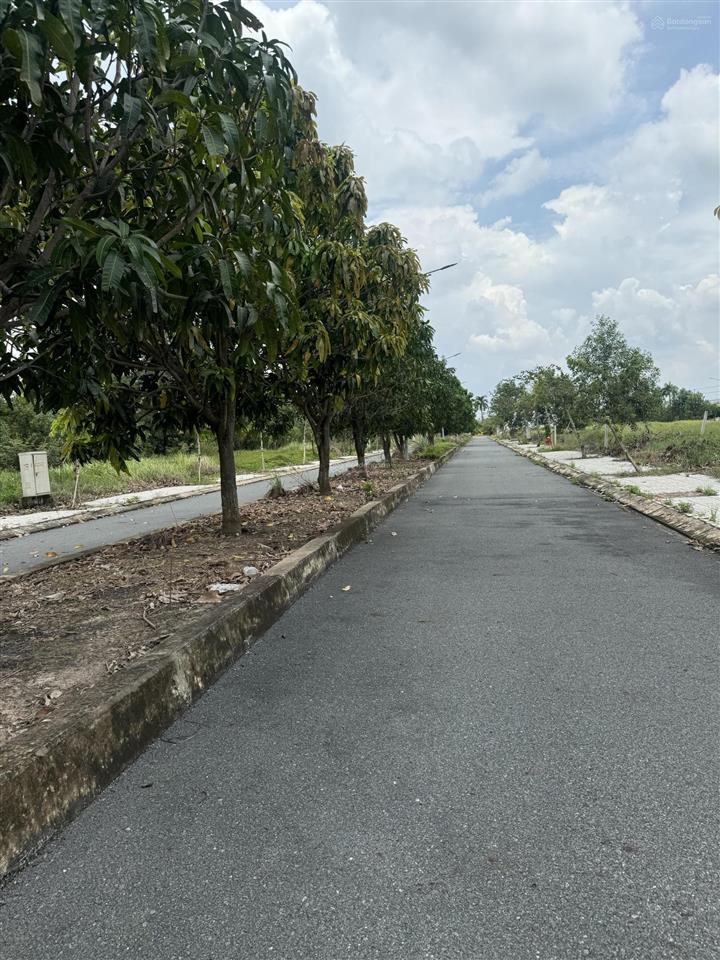 Cần bận nền kdc làng sen, block g giá 1 tỷ 330 triệu, đã có sổ, 5x 17