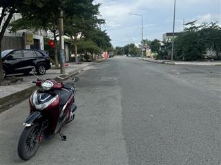 Đường 12 kdc tân đô , 5x 21 giá 1 tỷ 950 triệu không lỗi phong thuỷ
