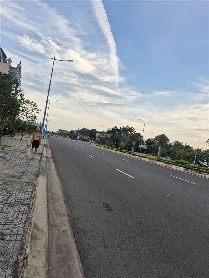 Lô góc thoát hiểm mt đường 3/2, tp bà rịa