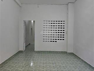 Cho thuê nhà nguyên căn đ. cống quỳnh p. cầu ông lãnh q.1 dt 4m x 14m gồm 1 trệt 1 lầu giá 25tr