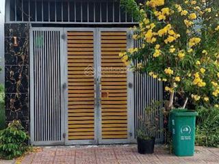 Cho thuê nhà phố khu centana điền phúc thành giá chỉ 8 triệu