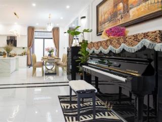 Cho thuê bt tại verosa park, 35 triệu/th, sd 237.8m2, 4pn, 4wc, 3 tầng