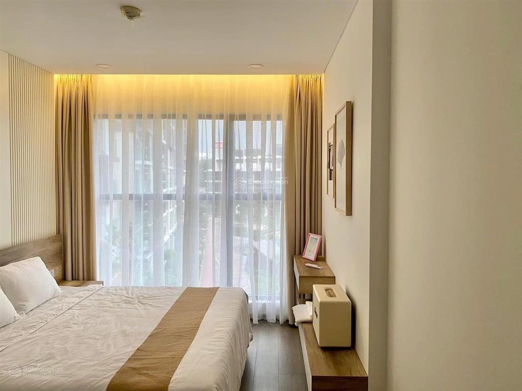 Cho thuê căn hộ 142m2 tại diamond brilliant, 22tr/tháng căn góc.