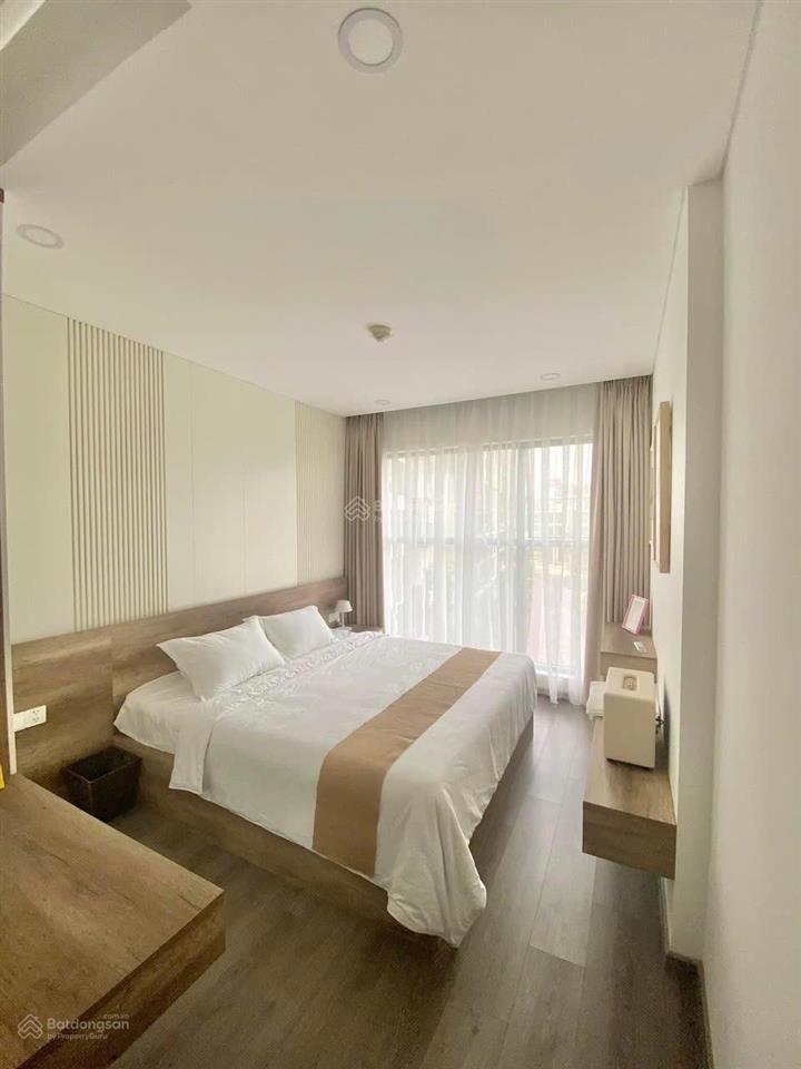 Cho thuê căn hộ 142m2 tại diamond brilliant, 22tr/tháng căn góc.