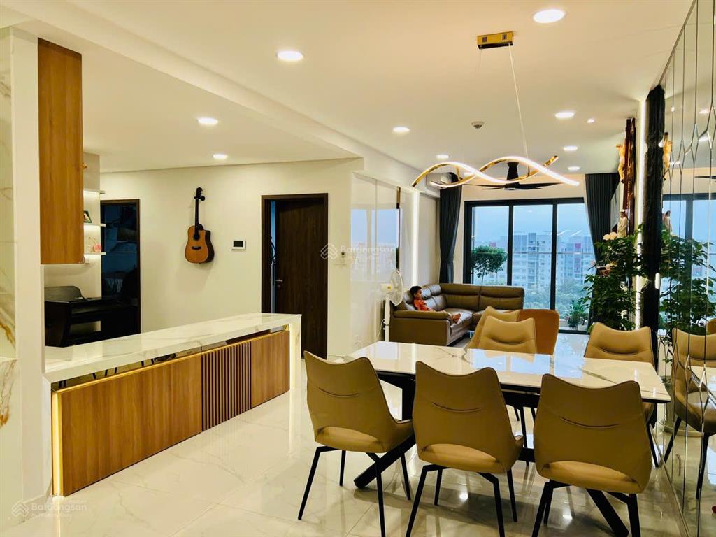 Chính chủ bán căn diamond brilliant, 112m2, view hhồ bơi, 0909 867 ***