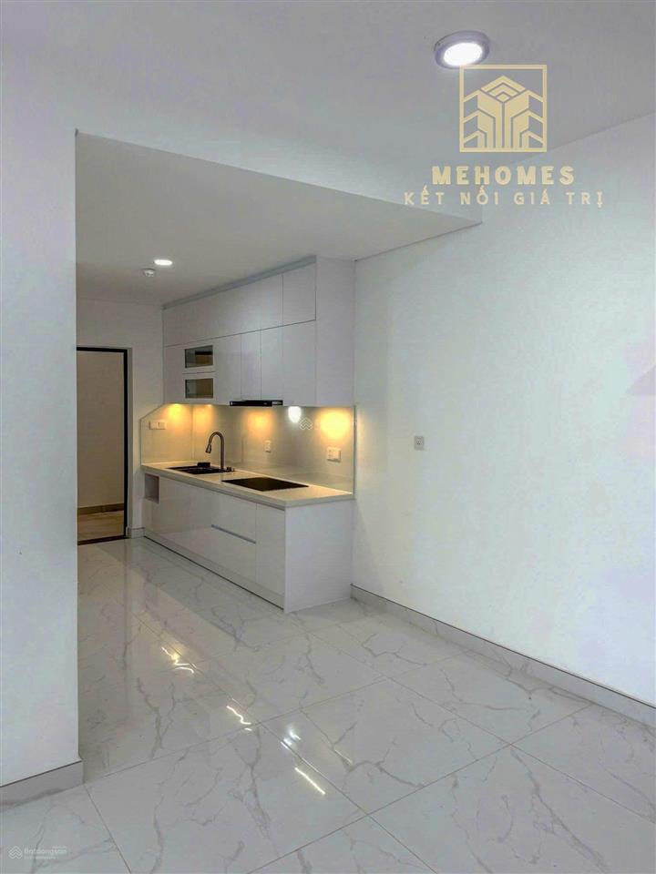 Cho thuê căn diamond alnata, 2pn (88m2) bao phí ql, full nội thất, view đông nam, giá 20tr/tháng