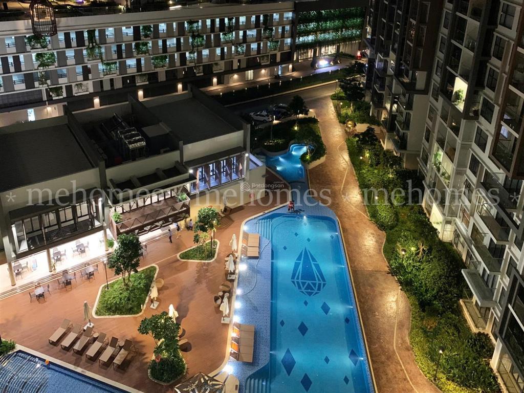 Bán căn hộ diamond brilliant, 96m2 giá 7tỷ5 view hồ bơi. hướng đông bắc. 0909 867 ***