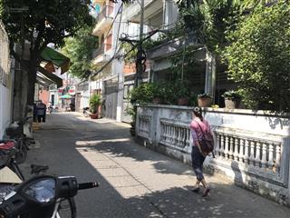 Bán biệt thự quận 10 diện tích 11 x 18m, góc 2 mặt tiền giá rẻ nhất hiện nay