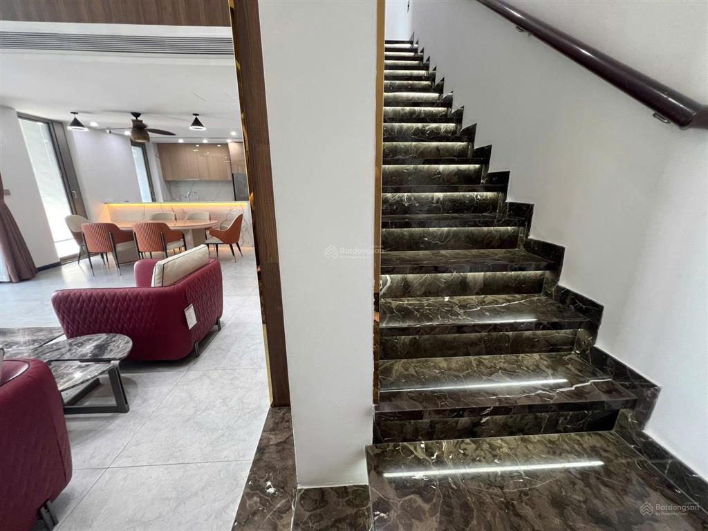 Cần bán căn hộ la astoria 2pn 1wc tầng cao view sông thoáng mát