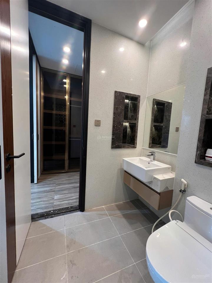 Cần bán duplex sân vườn la astoria dtsd 240 m² đầy đủ nội thất cao cấp