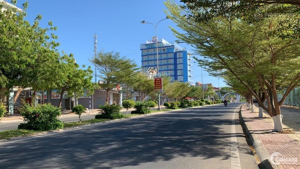 Bán 1100m2 đất mt võ nguyên giáp giáp yên ninh, ninh thuận, có 889m2 thổ cư, gần biển và công viên