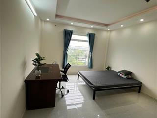 Cho thuê căn hộ dịch vụ gần khu công nghệ cao quận 9, có chỗ để xe oto giá 4tr