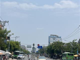 Biệt thự 2 tầng kiểu thái 8 x 25m trần quang đạo bình khánh 4 tỷ xíu