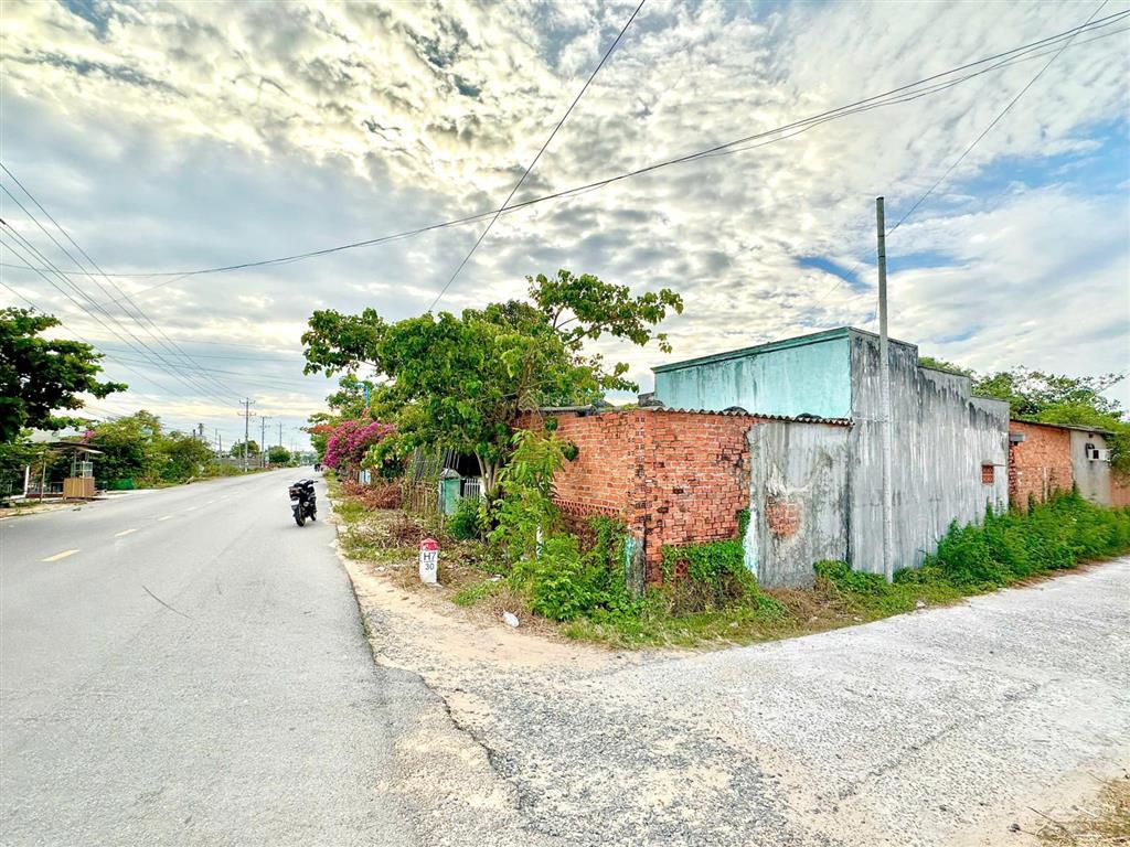 Bán lô đất gần biển kê gà thích hợp làm nhà vườn homestay 10x50m, xung quanh đầy đủ tiện ích