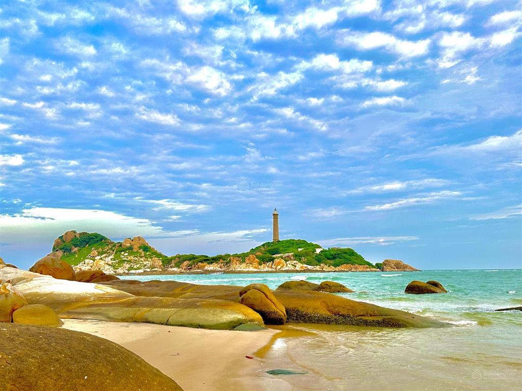 Bán đất gần biển kê gà, bãi tắm đẹp giá lại quá rẻ so với khu vực kê gà bình thuận 1300m2 sẵn 200tc