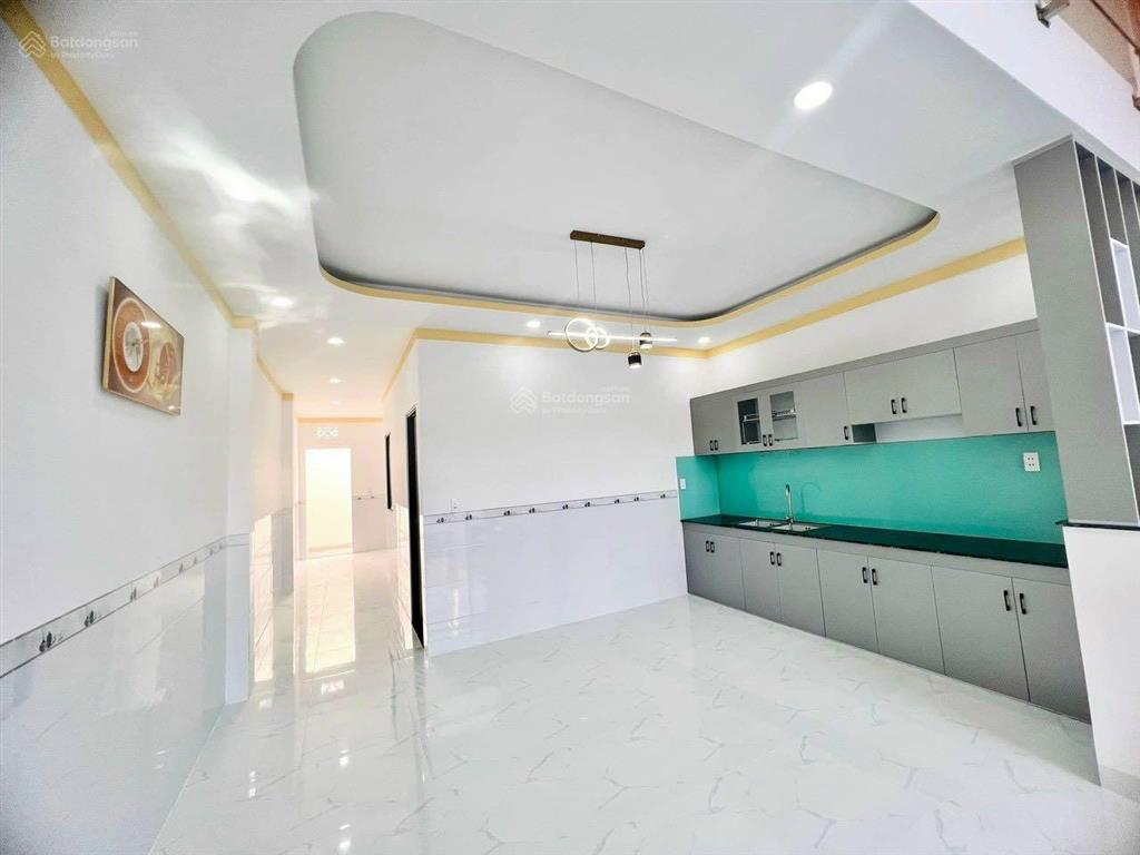 Nhà nguyên căn, vừa xinh vừa rẻ giá chỉ 580 triệu/căn. ở thạnh phú gần changshin thổ cư 100%