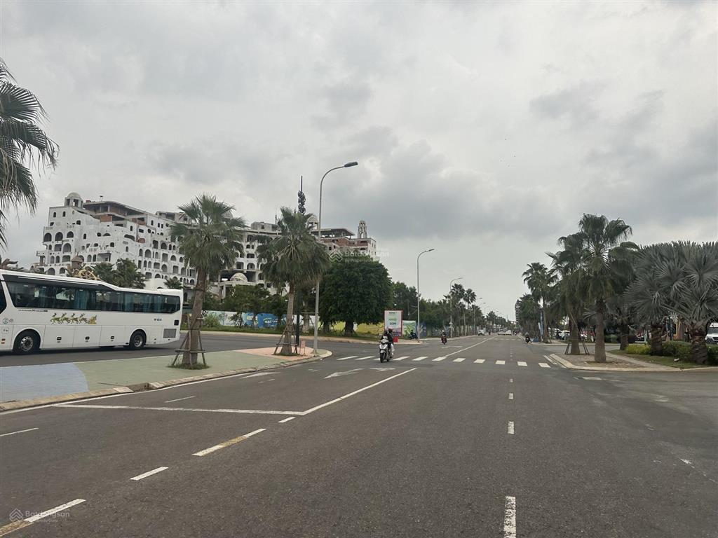 Mặt tiền đường quốc lộ 55, gần biển, 223m2 thổ cư full, đất như hình giá rẻ hơn thị trường 50%