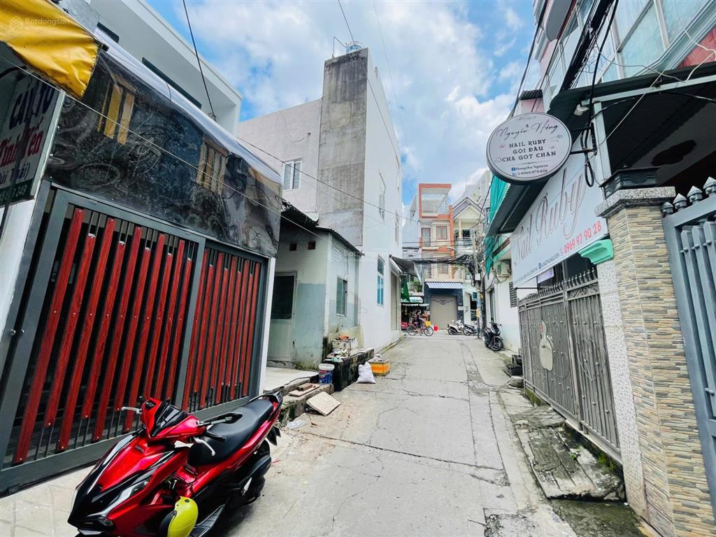 Nhà riêng thổ cư chính chủ bán lại, giá 2,75 tỷ gần giáo xứ bùi thái, dân cư đông đúc 62m² thổ cư