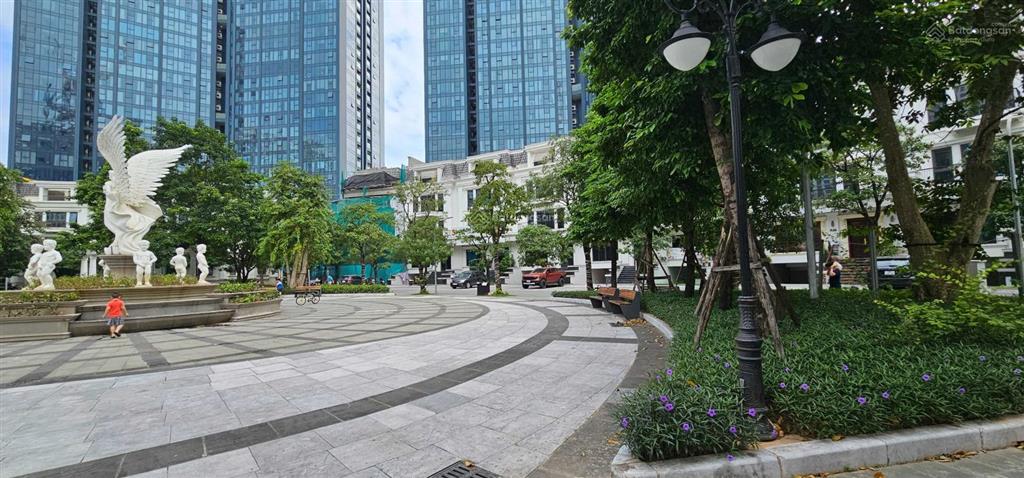 Bán biệt thự shophouse sunshine city vừa ở vừa kinh doanh, căn hiếm mặt công viên trung tâm