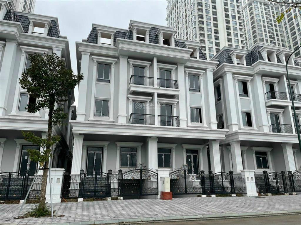 Bán biệt thự liền kề sunshine riverside, 150m2, nhà 3 tầng, có hầm vị trí đẹp, giá cực tốt