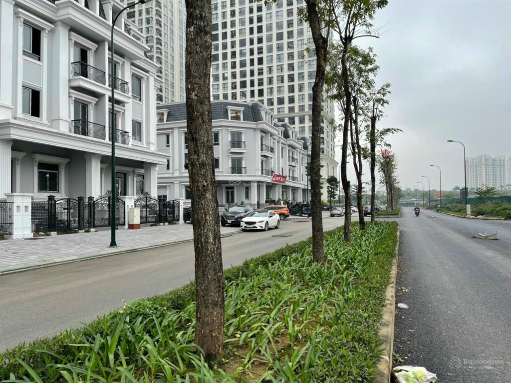 Bán biệt thự liền kề sunshine riverside, 150m2, nhà 3 tầng, có hầm vị trí đẹp, giá cực tốt