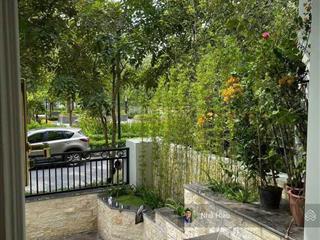 Chính chủ cho thuê biệt thự liền kề k4 ciputra hà nội, full nội thất, view đối diện công viên