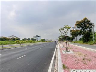 Bán đất biệt thự 160m2  mt đường song hành ql50  kdc phong phú 4  khang điền