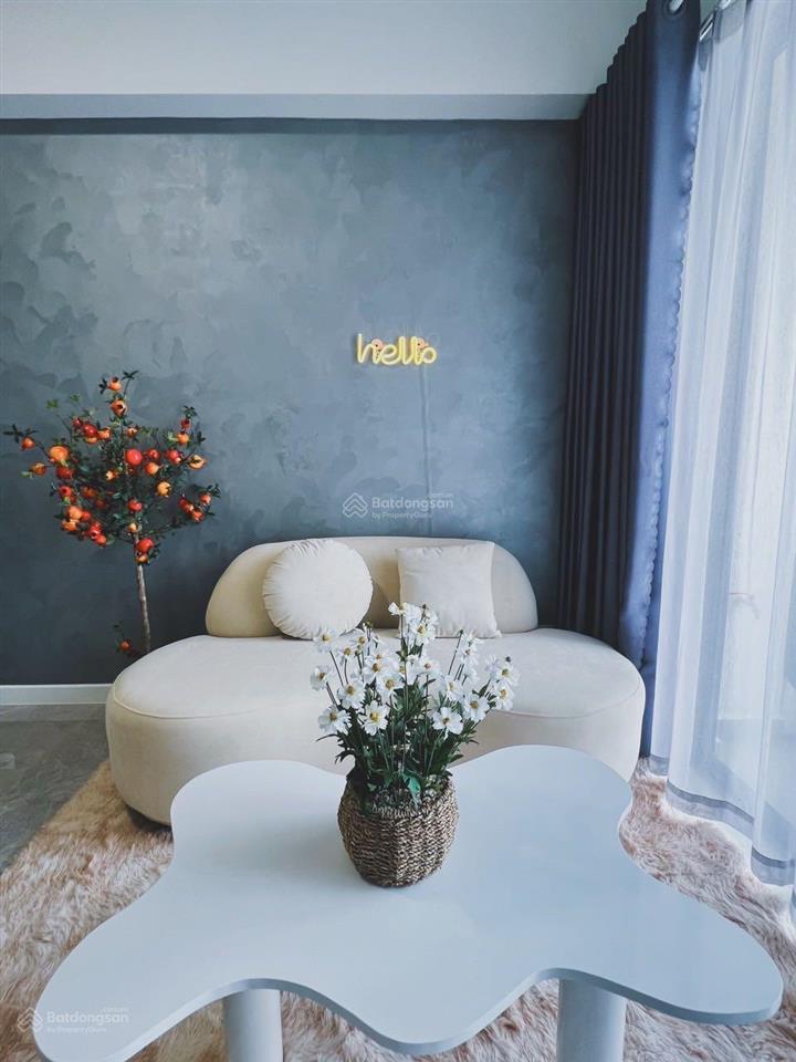 Chính chủ cần tiền đầu tư nên bán nhanh căn hộ 1 phòng ngủ view hồ bơi tặng nội thất bếp