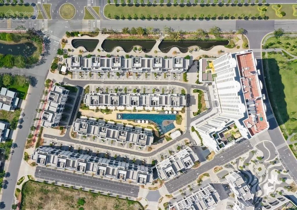 Giá tốt bán skyvilla zone 6 swan bay  có thang máy + chỗ ô tô