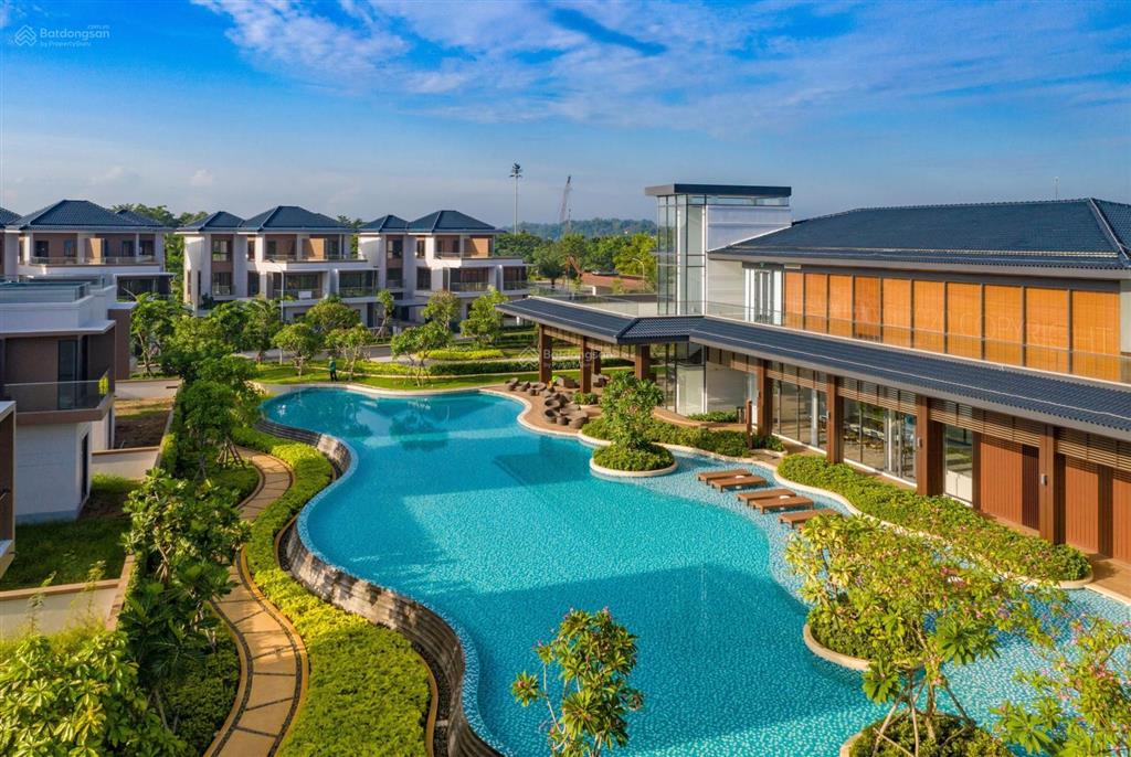 Bán nhà phố zone 8 swan bay vị trí đẹp, giá rẻ, hai mặt thoáng, gần sông và tiện ích
