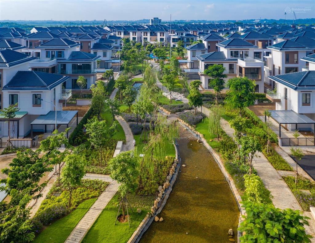 Bán nhà phố zone 8 swan bay vị trí đẹp, giá rẻ, hai mặt thoáng, gần sông và tiện ích