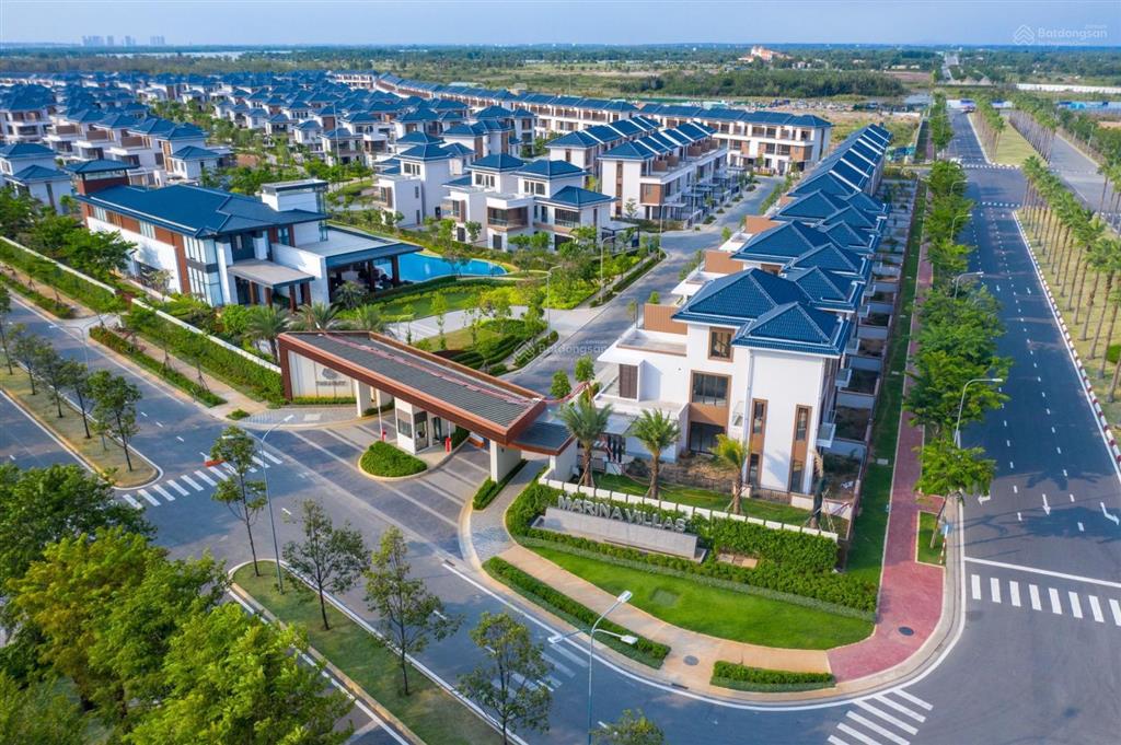 Bán nhà phố zone 8 swan bay vị trí đẹp, giá rẻ, hai mặt thoáng, gần sông và tiện ích