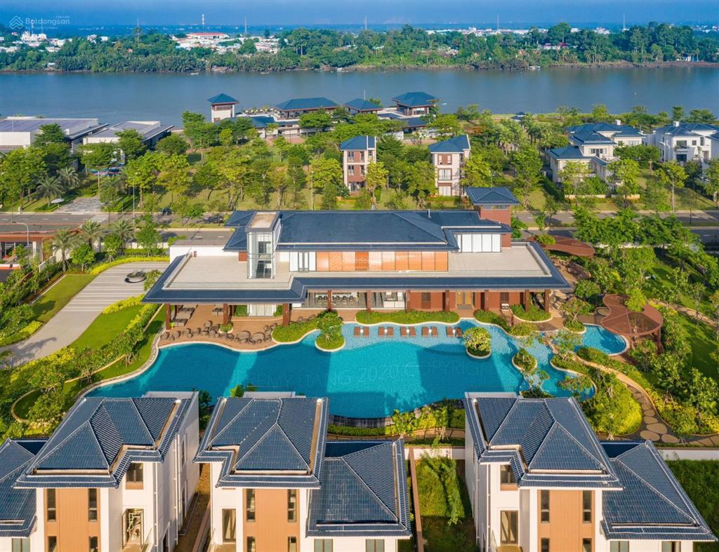 Bán nhà phố zone 8 swan bay vị trí đẹp, giá rẻ, hai mặt thoáng, gần sông và tiện ích