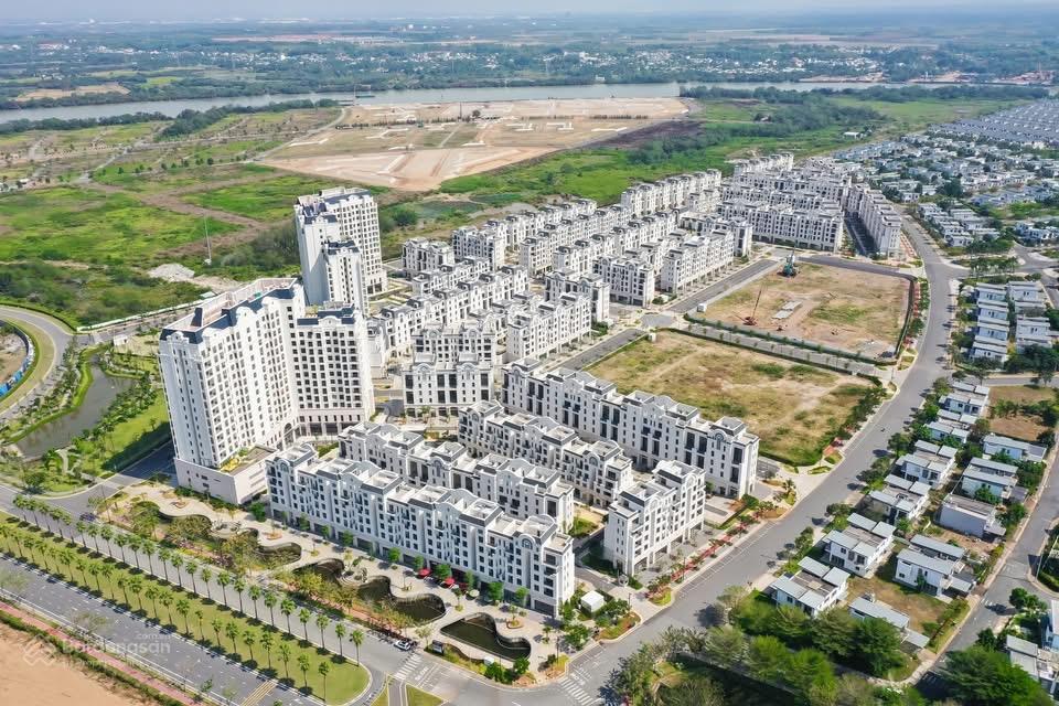 Chính chủ gửi bán biệt thự sky villa zone 6 swanbay rẻ dự án chỉ 40tr/m2