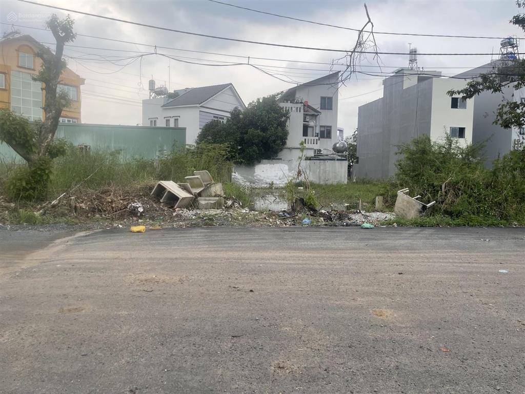 Bán đất shr 5x18m mặt tiền bờ kênh tham lương quận 12, giáp gò vấp 90 triệu/m2