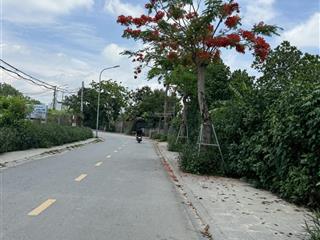 Bán đất ngõ độc lập, cự khối, long biên diện tích 50m2 mặt tiền 5m, oto đỗ cửa giá hơn 3 tỷ