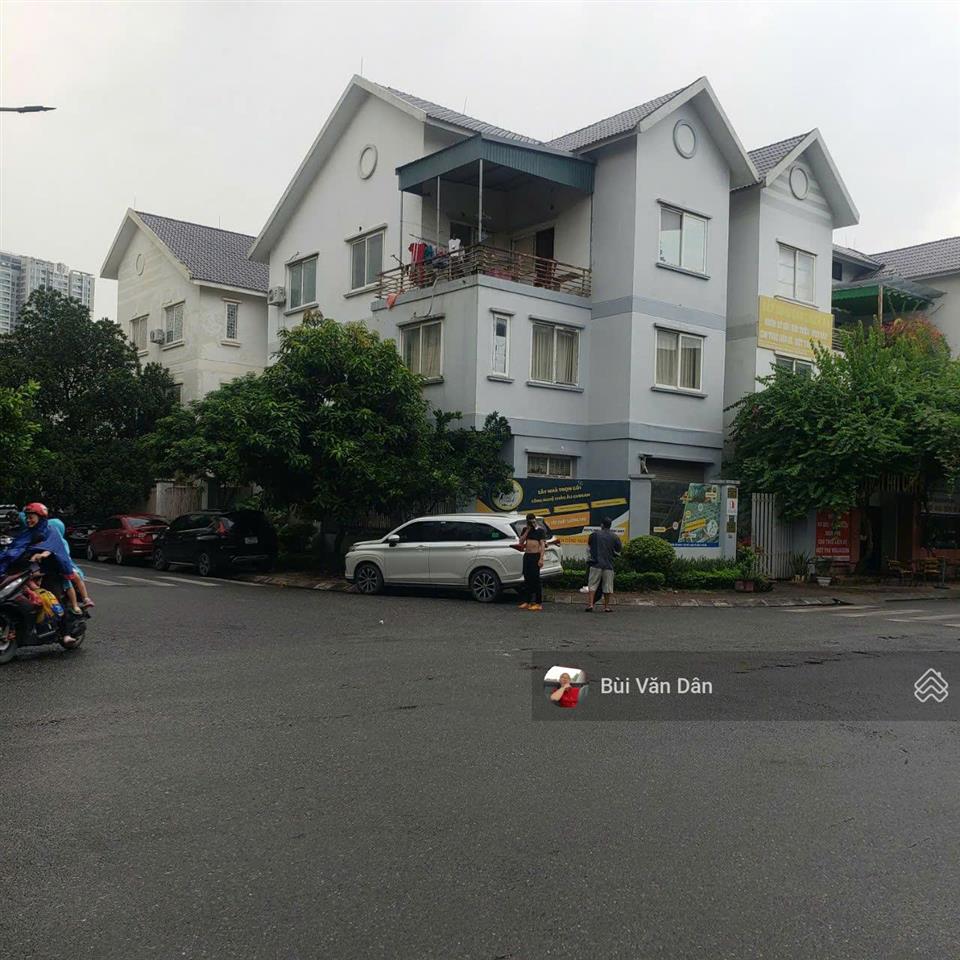 Chính chủ cần bán căn biệt thự tây mỗ, đại mỗ gần louis city, dt 198m2, giá 24 tỷ có tl