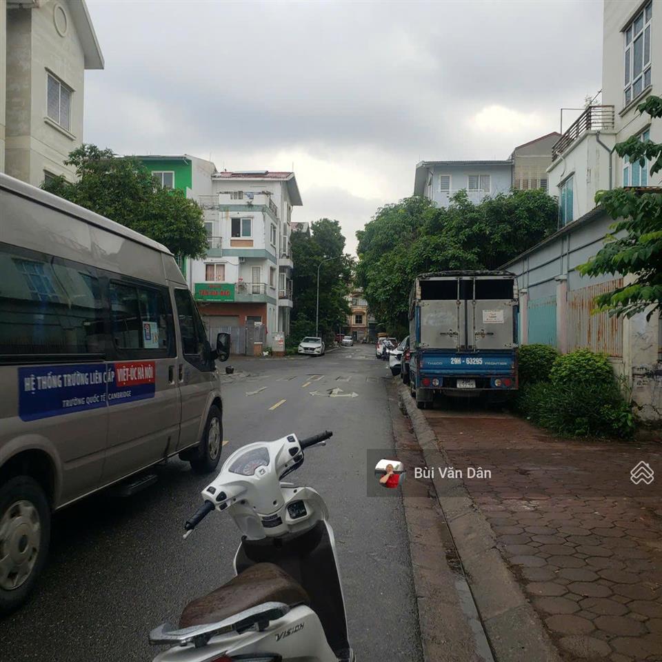 Chính chủ cần bán căn biệt thự tây mỗ, đại mỗ gần louis city, dt 198m2, giá 24 tỷ có tl