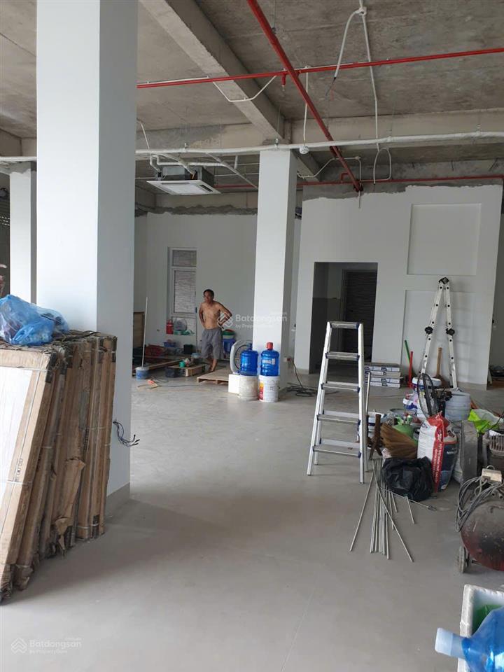 Chính chủ cần cho thuê căn góc mặt đường lê quang đạo, louis city, 120 tr/tháng