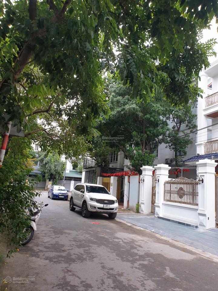 Chính chủ bán căn biệt thự đại mỗ 170.2m2, giá bán nhanh 28,9 tỷ hoàn thiện mặt ngoài