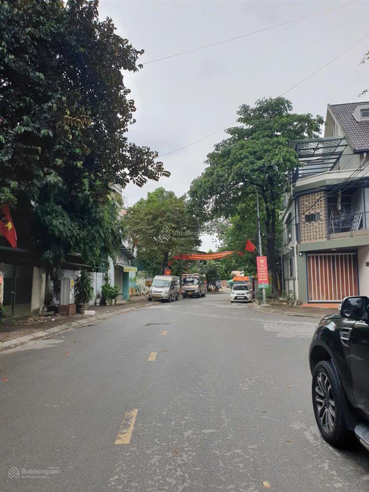 Chính chủ bán căn biệt thự đại mỗ 170.2m2, giá bán nhanh 28,9 tỷ hoàn thiện mặt ngoài