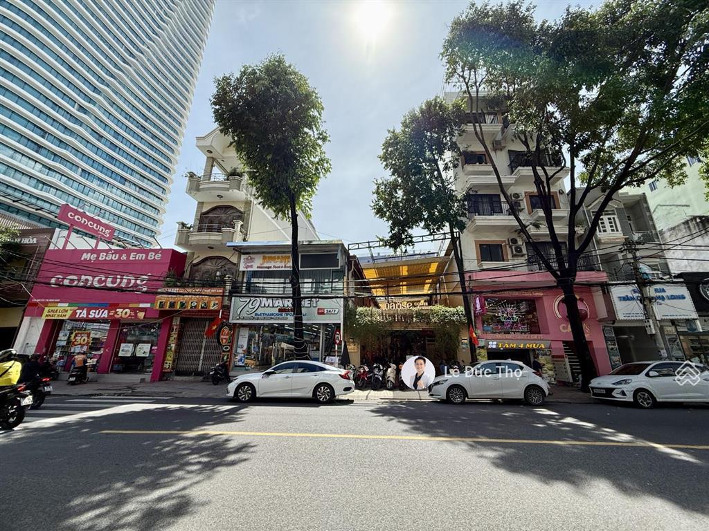 Bán nhà 2 mặt tiền nguyễn thị minh khai gần biển ngang 12,4m diện tích 560m2. giá tốt 120 tỷ